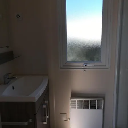 Mobilhome Avec Vue Sur Etang * Bec-de-Mortagne