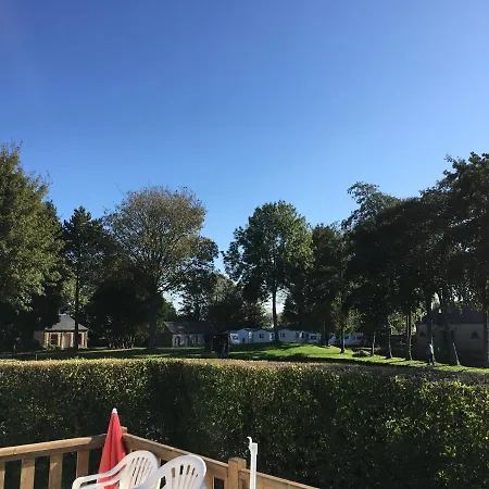 Camping Mobilhome Avec Vue Sur Etang Bec-de-Mortagne