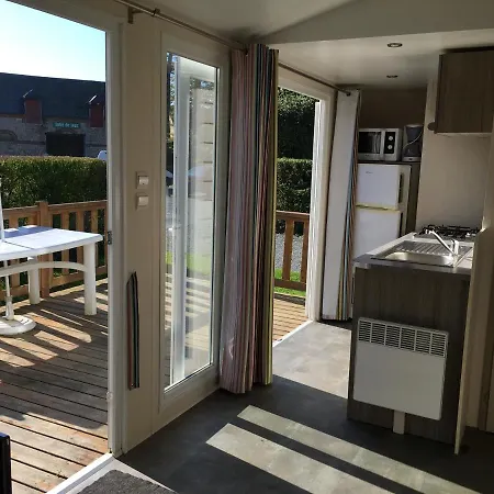 Mobilhome Avec Vue Sur Etang Camping Bec-de-Mortagne