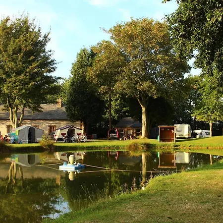 Camping Mobilhome Avec Vue Sur Etang *